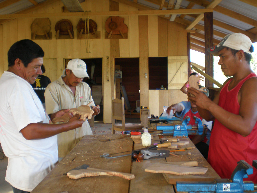 Oficina de madeira na Guiana Inglesa