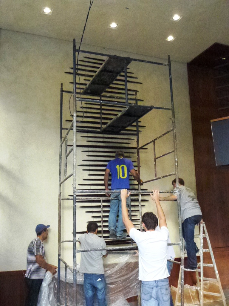 Instalação de painel no Starbucks Café do Itam-Bibi / SP